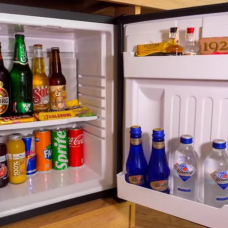 Brand Business Szálloda *