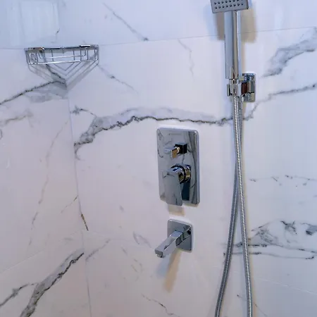 Brand Business 호텔