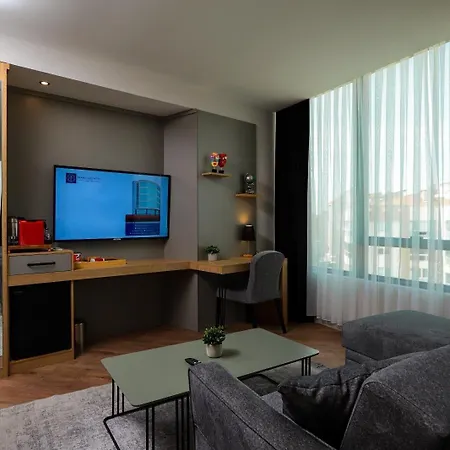 Brand Business Hotel